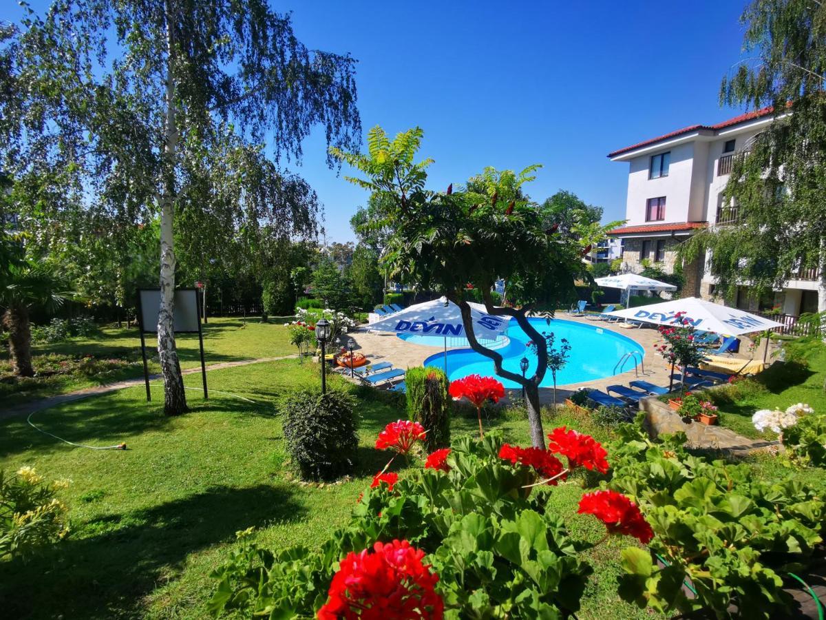 Marina Delfin Apartments - Top Location & Pet Friendly Sveti Vlas Exteriör bild