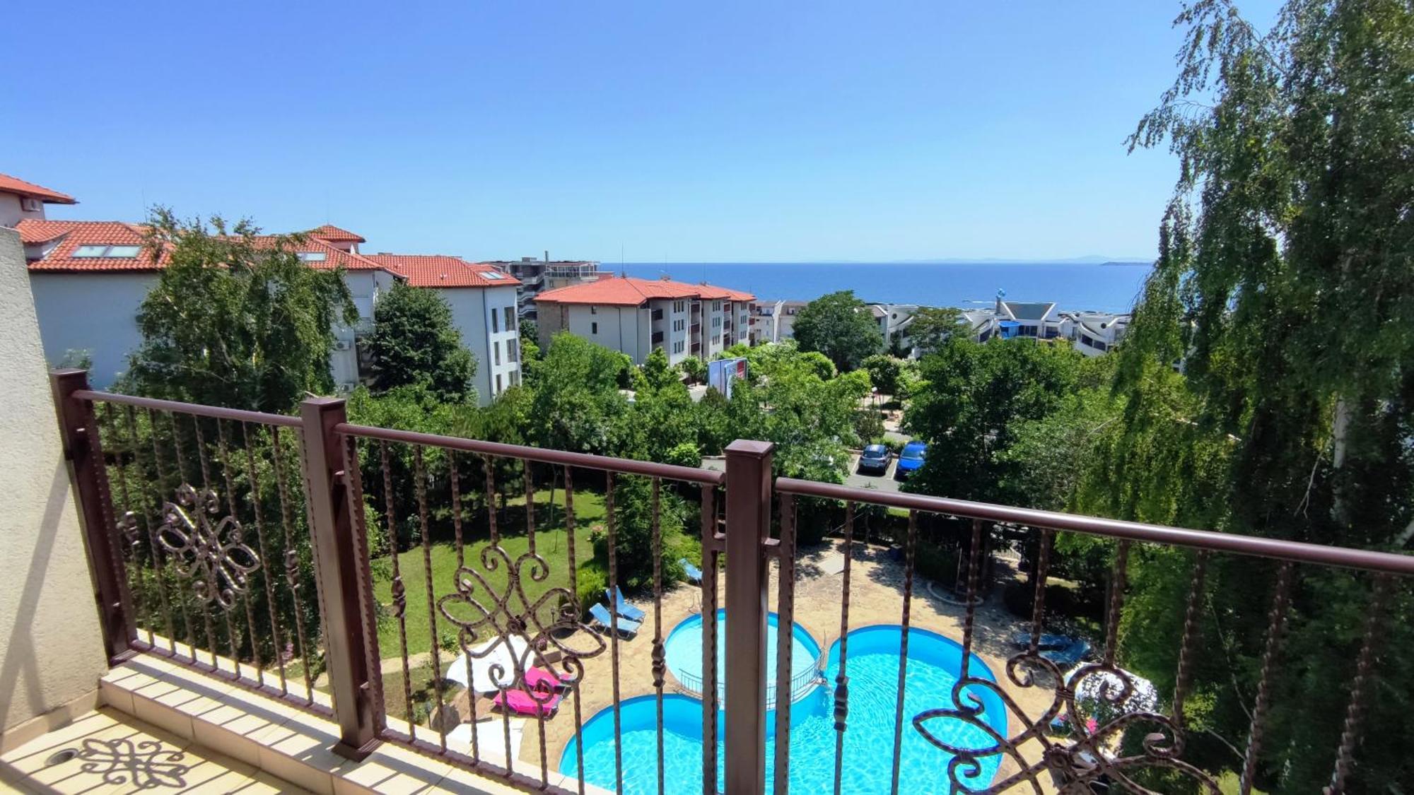 Marina Delfin Apartments - Top Location & Pet Friendly Sveti Vlas Exteriör bild
