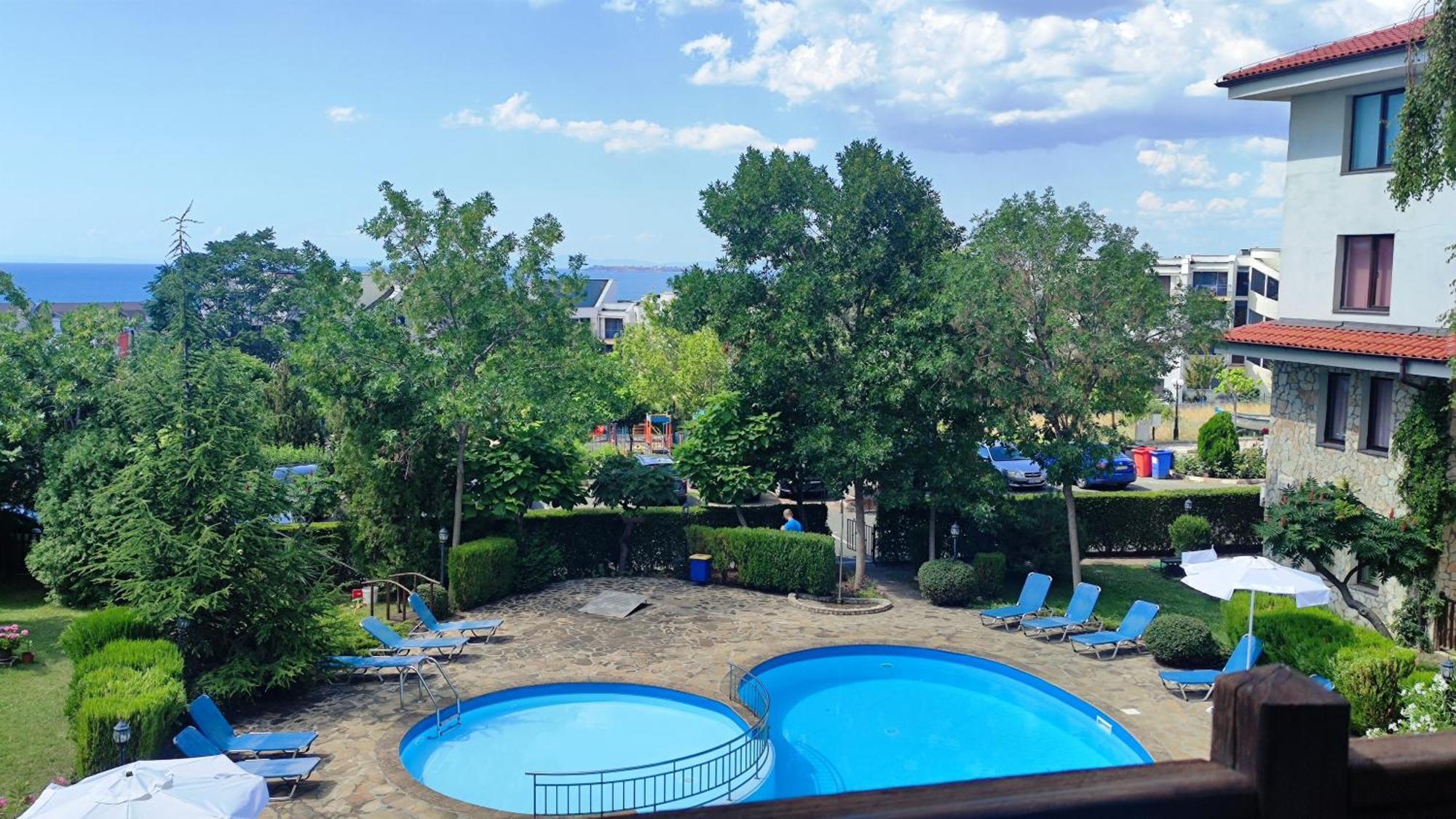 Marina Delfin Apartments - Top Location & Pet Friendly Sveti Vlas Exteriör bild