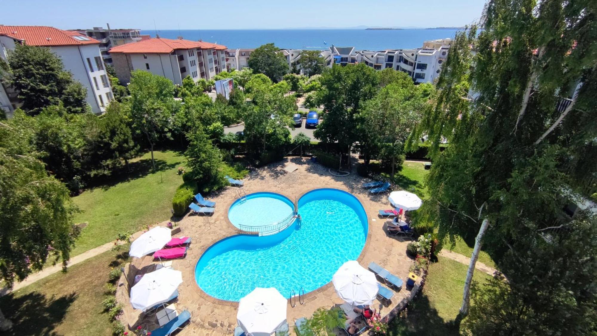 Marina Delfin Apartments - Top Location & Pet Friendly Sveti Vlas Exteriör bild